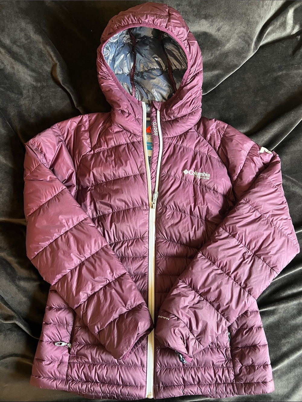 Columbia Women’s 890 Turbo Down Titanium Jacket in Plum with Hood.